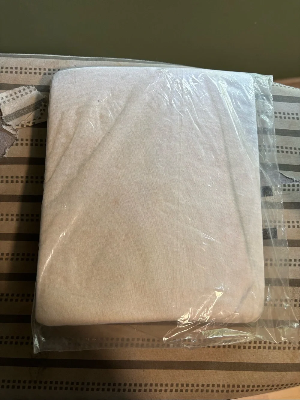 Vintage 1960’s Hanes White Men's 3-Pack Crew Neck T-Shirts NOS
